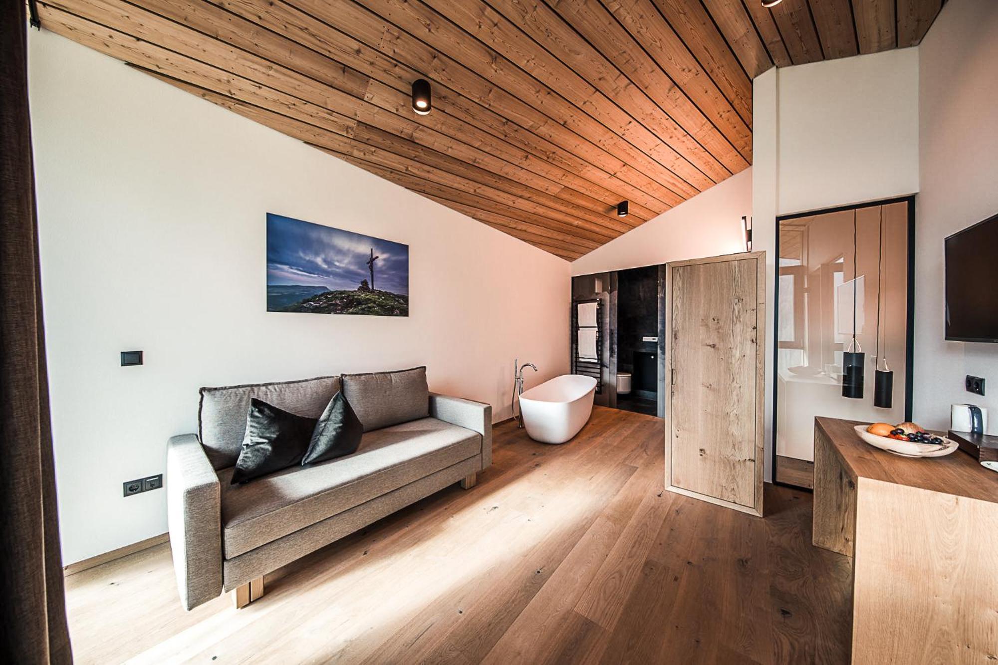 Hotel Panoramic Lotsch Sarentino ภายนอก รูปภาพ