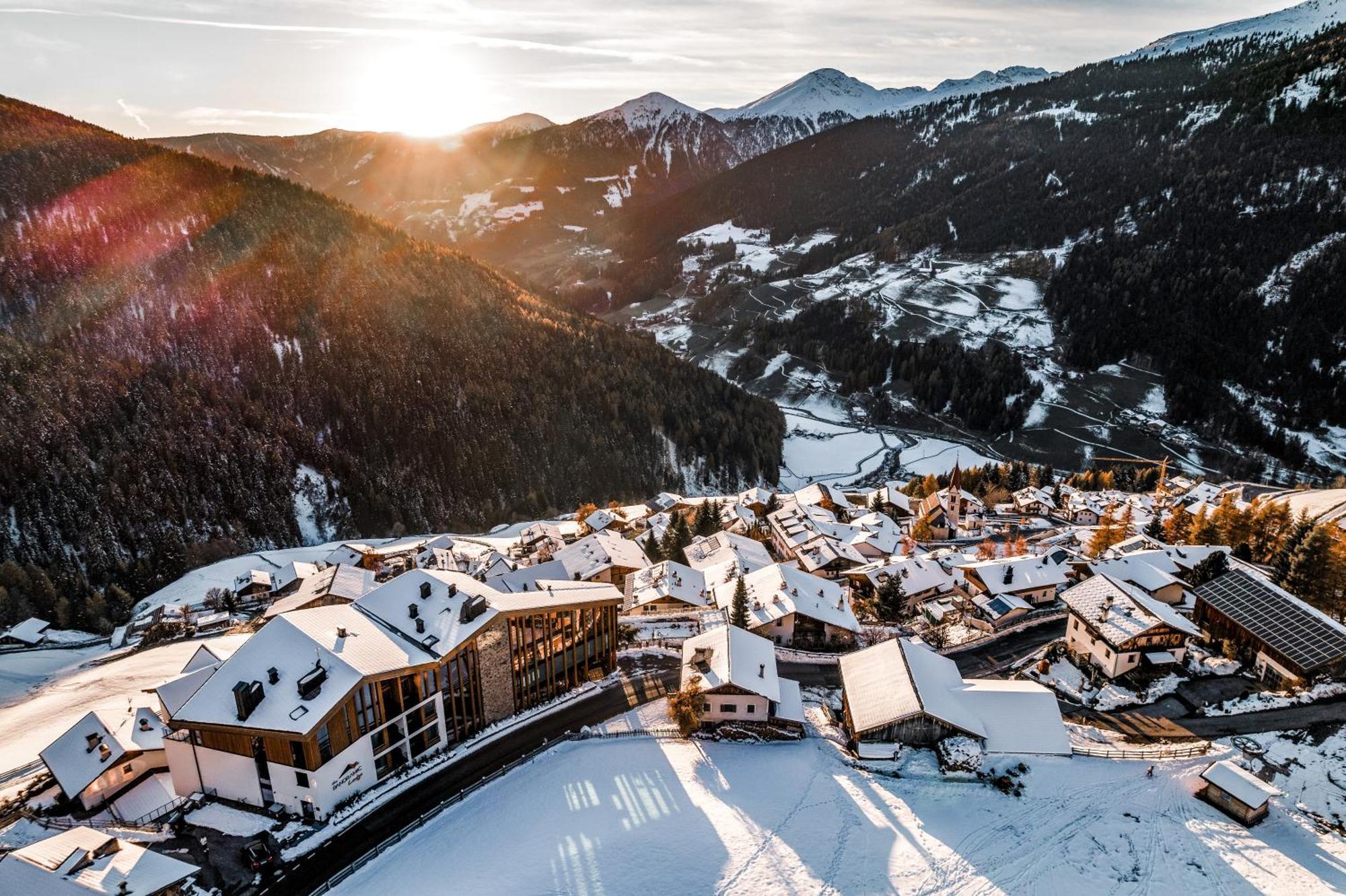 Hotel Panoramic Lotsch Sarentino ภายนอก รูปภาพ